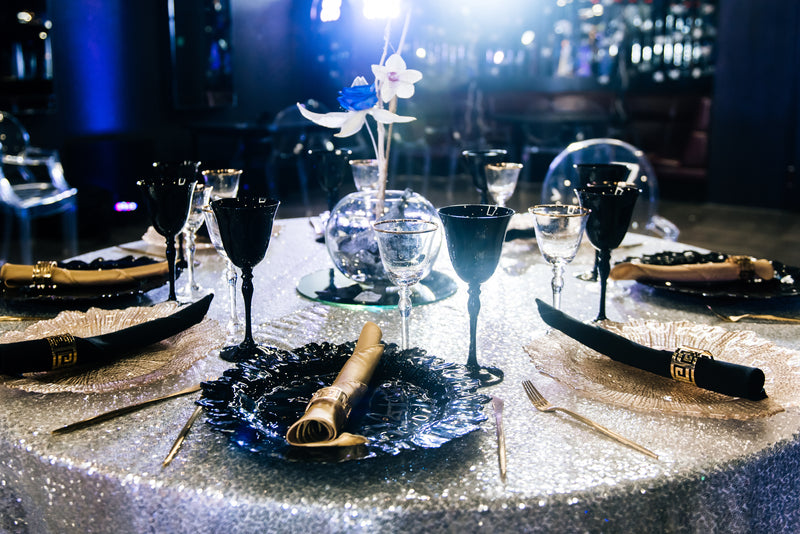 Acrylic Charger Plates - what is a charger plate