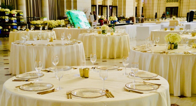 polyester tablecloths- table linens
