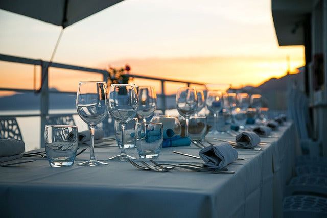 table linens- polyester