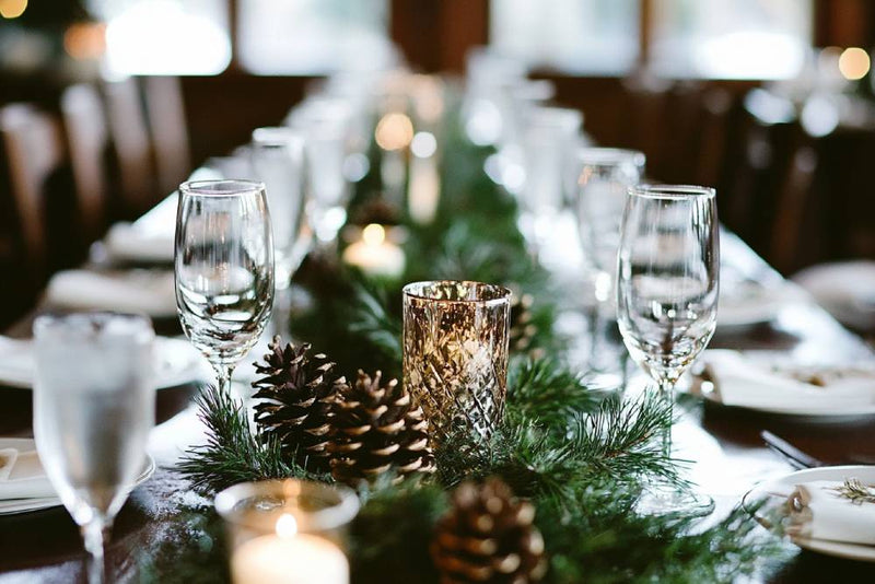 wedding centerpiece-pine cones