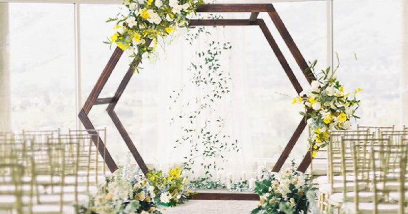Set up your dream wedding arbor