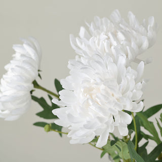 Versatile and Lifelike Artificial Mums for Any Occasion
