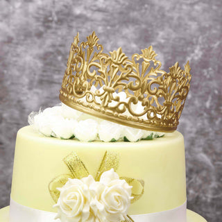 Stylish and Luxurious Wedding Cake Decor
