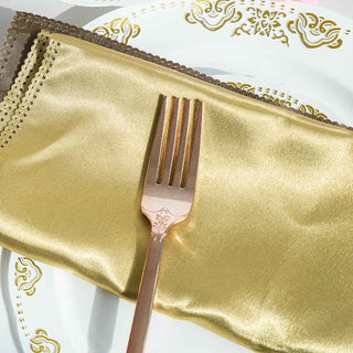 Stylish and Practical: Shiny Rose Gold Plastic Flatware
