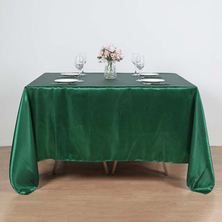 Hunter Emerald Green Satin Overlay for Stunning Table Decor