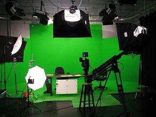 Enhance Your Event Décor with Soft Box Reflectors and Muslin Chromakey Backgrounds