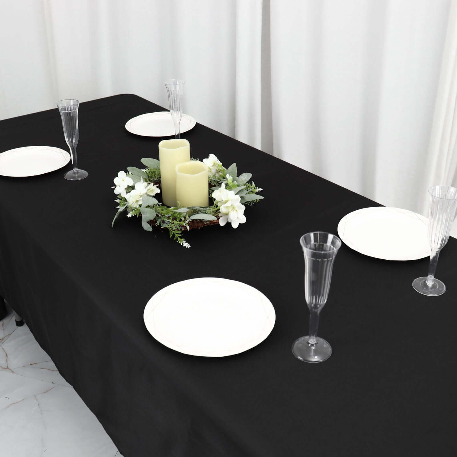 60x126 In Black Seamless Polyester Tablecloth   TAB 60126 BLK POLY D01 