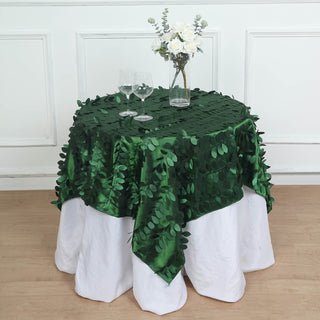 A Green Table Overlay for Every Occasion