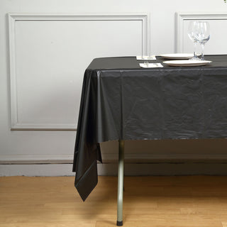 Durable and Convenient Disposable Table Cover