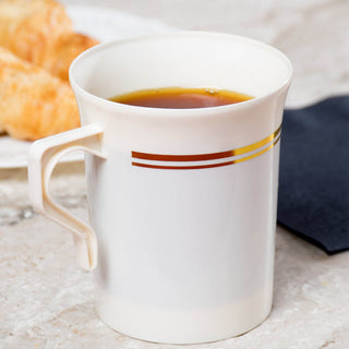 Elegant White and Gold Plastic Coffee Cups for Stylish Events