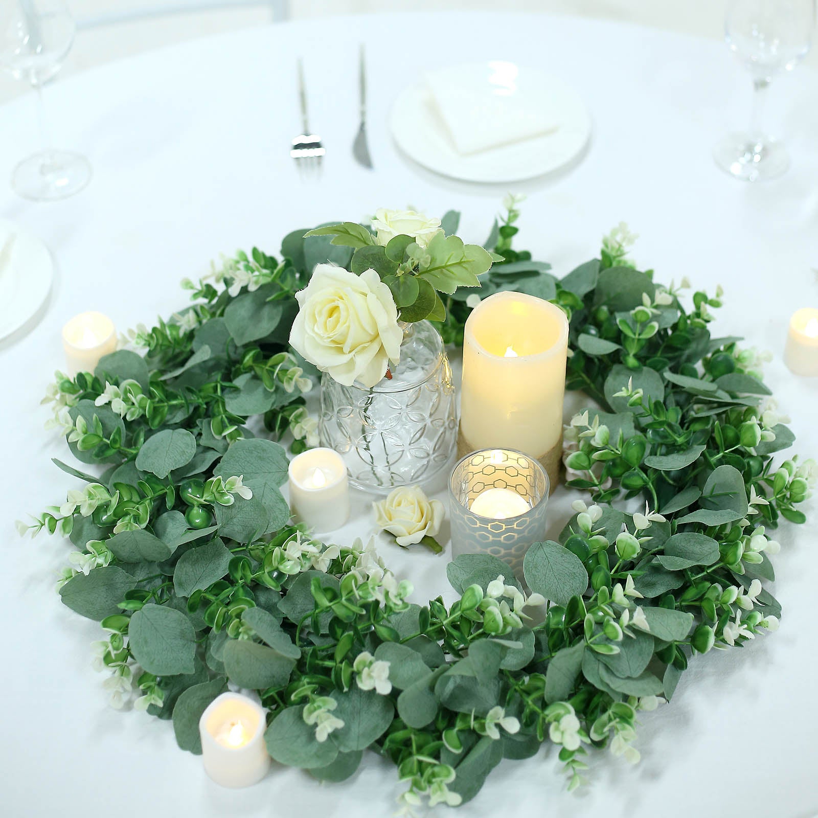 White Tip Artificial Genlisea Leaf Wreath